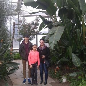 Meet your Posher, Emese